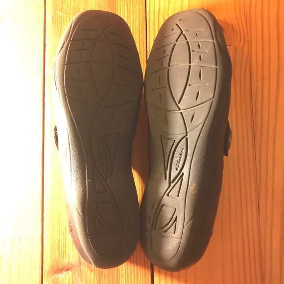 Clark’s Chocolate Brown Leather Flats, EUC, 9 - Picture 9 of 10